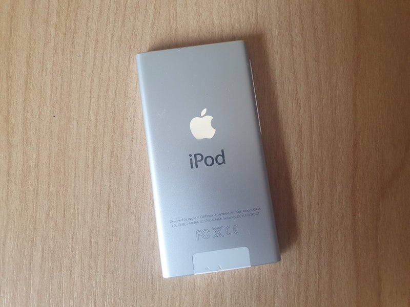 iPod Nano 7th Gen 16gb Carousel 3