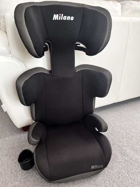 Milano booster seat Carousel 1