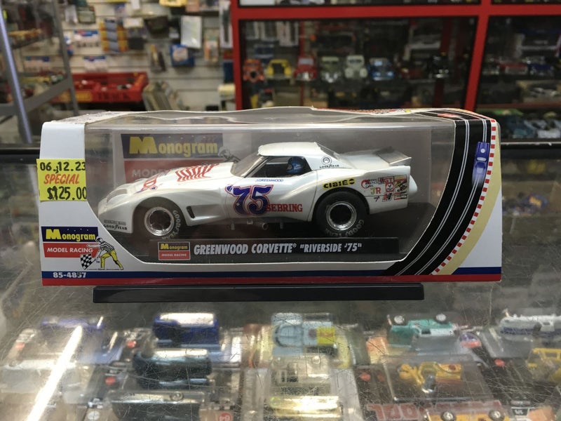 1/32 MONOGRAM - GREENWOOD CORVETTE “RIVERSIDE ‘75” Carousel 1