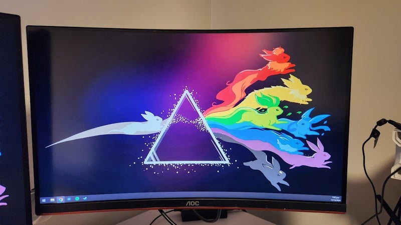 Gaming Monitor - 24" AOC, 144hz, curved Carousel 1