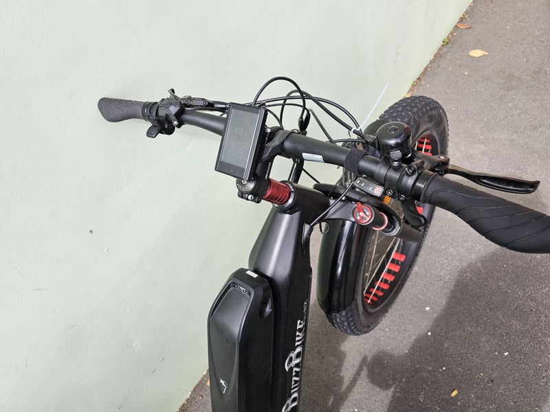 BuzzBike Witch -Double battery - $1 reserve Carousel 2