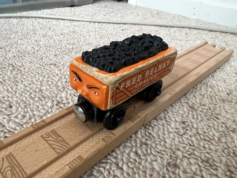 Thomas & Friends Wooden - Fred pelhay coal co Carousel 1