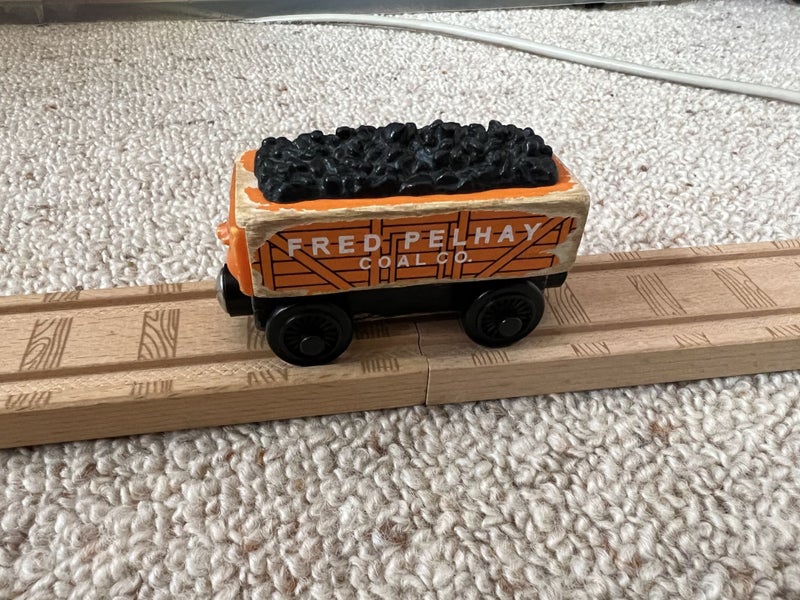 Thomas & Friends Wooden - Fred pelhay coal co Carousel 2