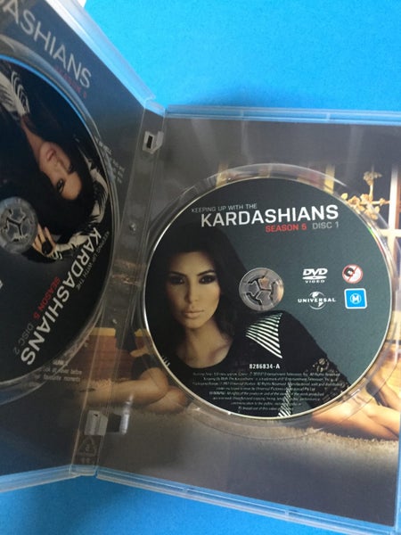 Keeping Up With The Kardashians: Season 5 Carousel 3