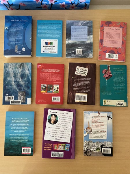 11 x Young Teen books Carousel 2