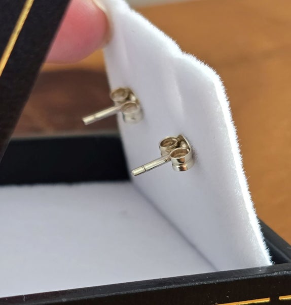 Retro 9ct white gold genuine Diamond dangle earrings Carousel 4