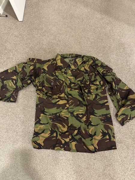Military top Carousel 1