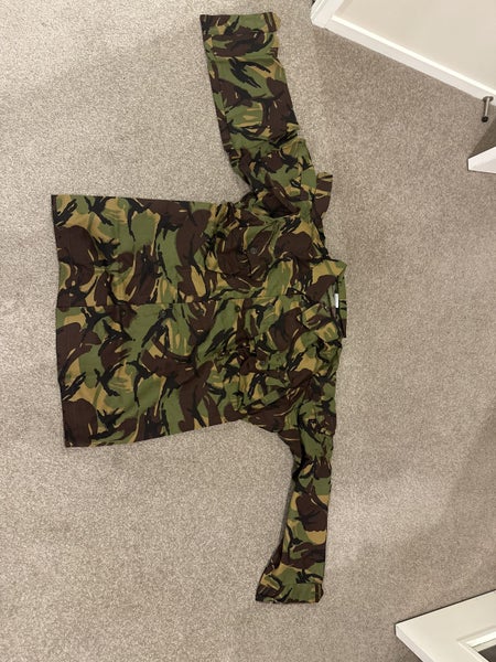 Military top Carousel 2