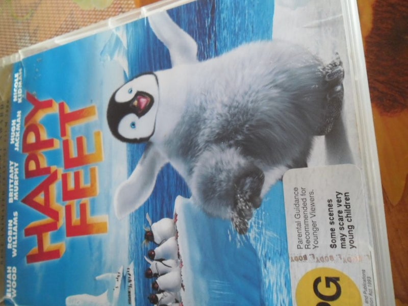 DVD - HAPPY FEET Carousel 1