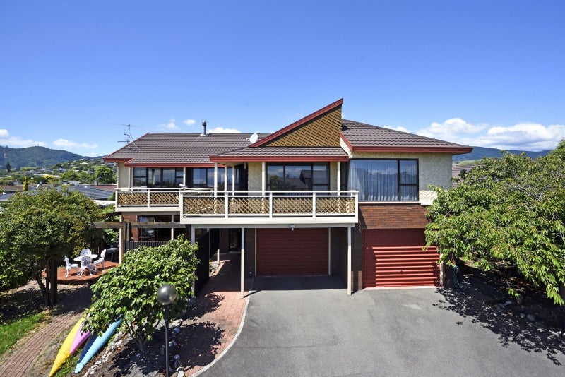 Image 1 of 20