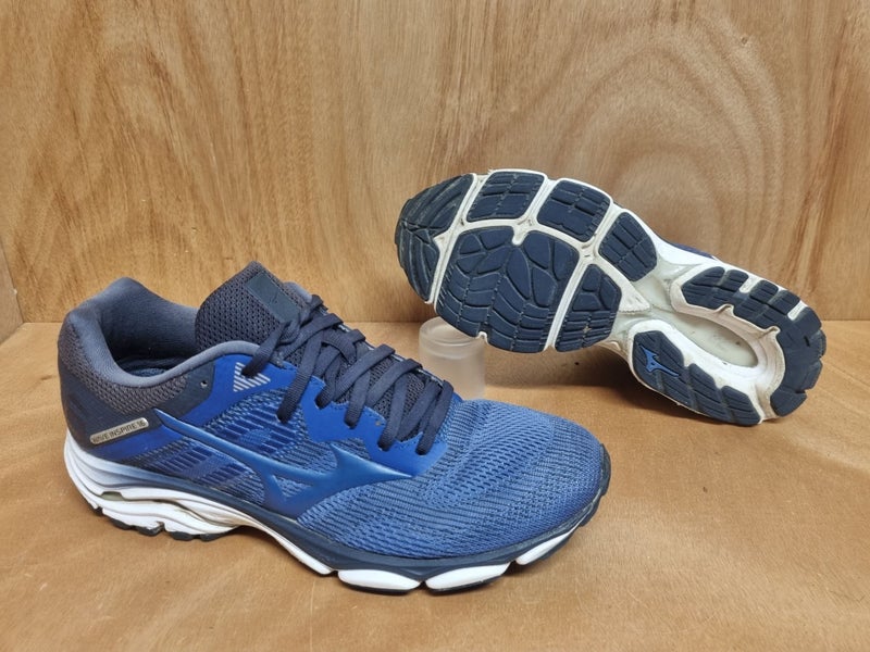 Mizuno Wave Inspire 16 Men's Running Shoes - US 8 - Very Good Condition Carousel 2