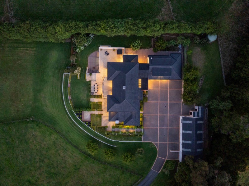 Image 3 of 32