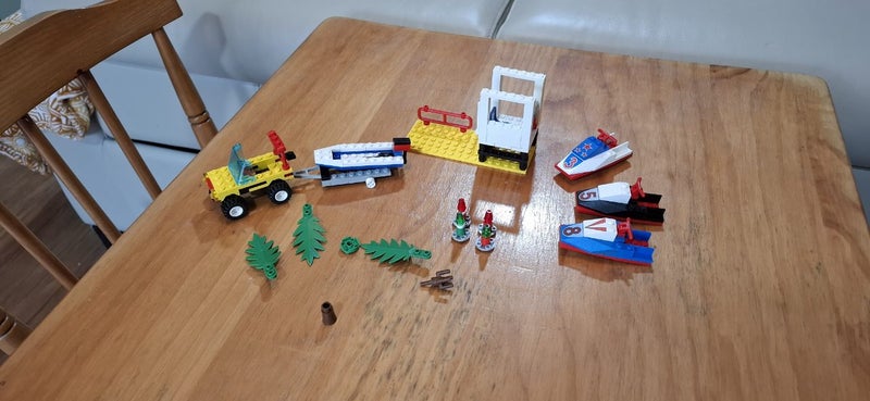Lego Classic Town, Racers 6334 Wave Jump Races Carousel 1