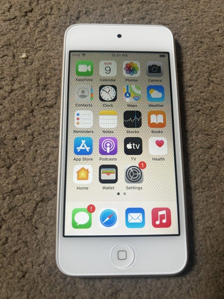 Near New Condition - iPod Touch 7th Generation 32GB Carousel 2