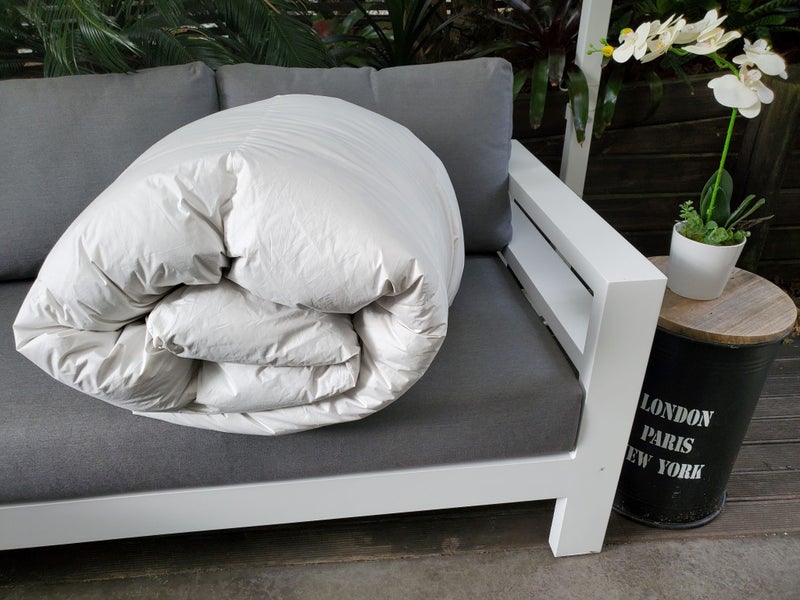 [SALE] 100% Goose Down Duvet Carousel 2