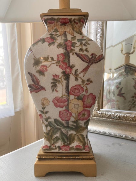 *Truly gorgeous lamp *Rare find* Pick up Mt Eden* See my listings - loads* Carousel 2