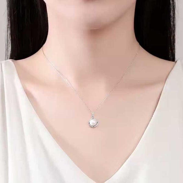 Silver Pearl Crystal Necklace "Dariya" Carousel 2