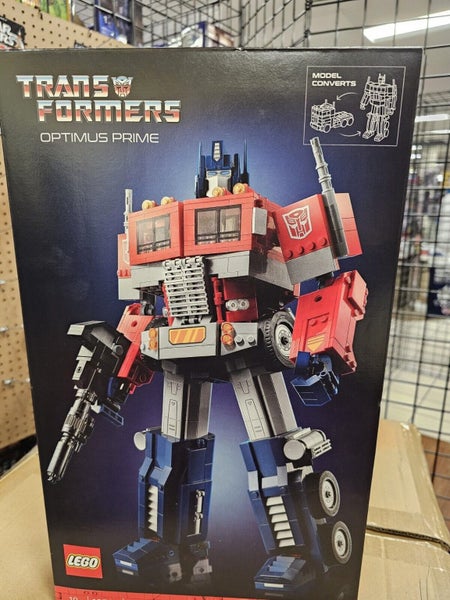 Optimus Prime Lego 10302 Carousel 1