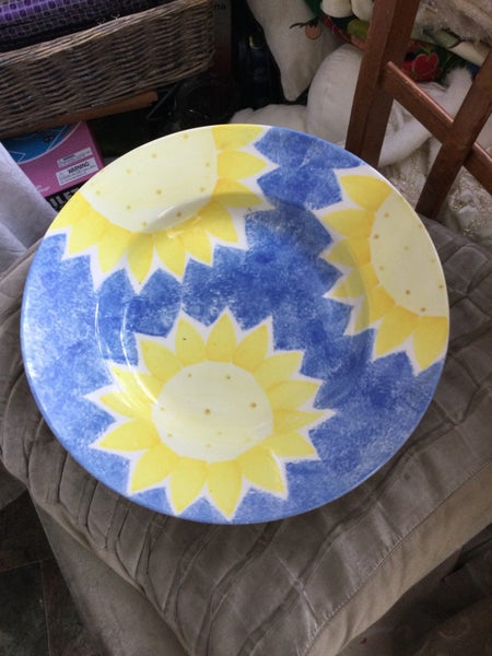 LARGE SERVE BOWL Carousel 1