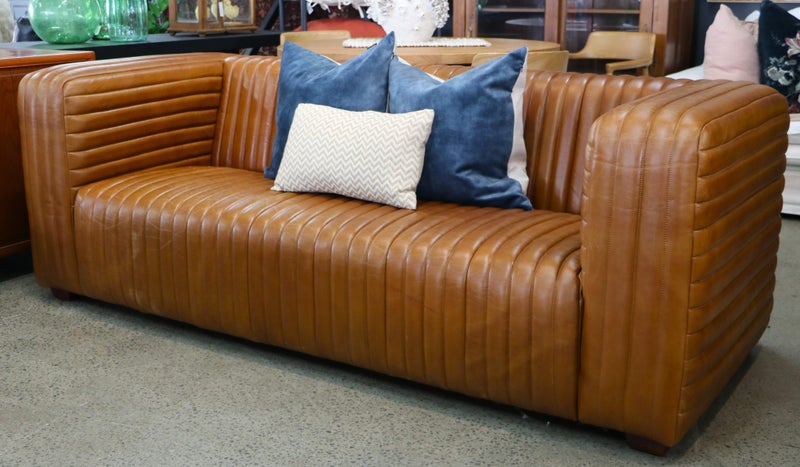 CLASSIC 3 SEATER VINTAGE LEATHER SOFA Carousel 2