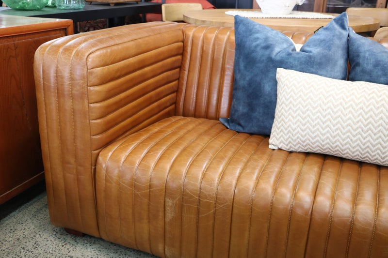 CLASSIC 3 SEATER VINTAGE LEATHER SOFA Carousel 4
