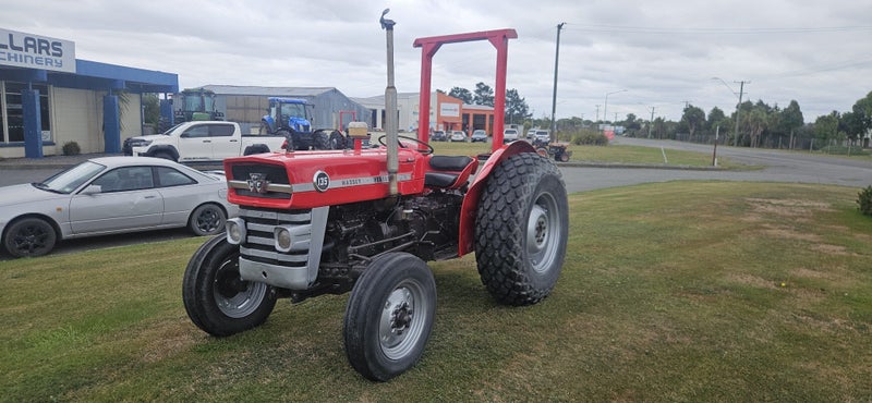 Massey Ferguson 135 Tractor Carousel 1