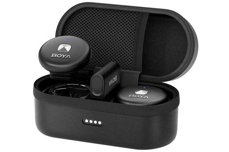 Boya Omic-D Wireless Lavalier Microphone for iPhone iPad Carousel 1