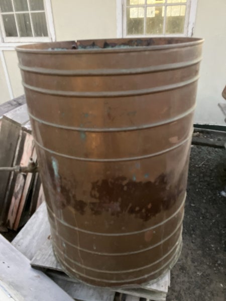 Copper header tank Carousel 1