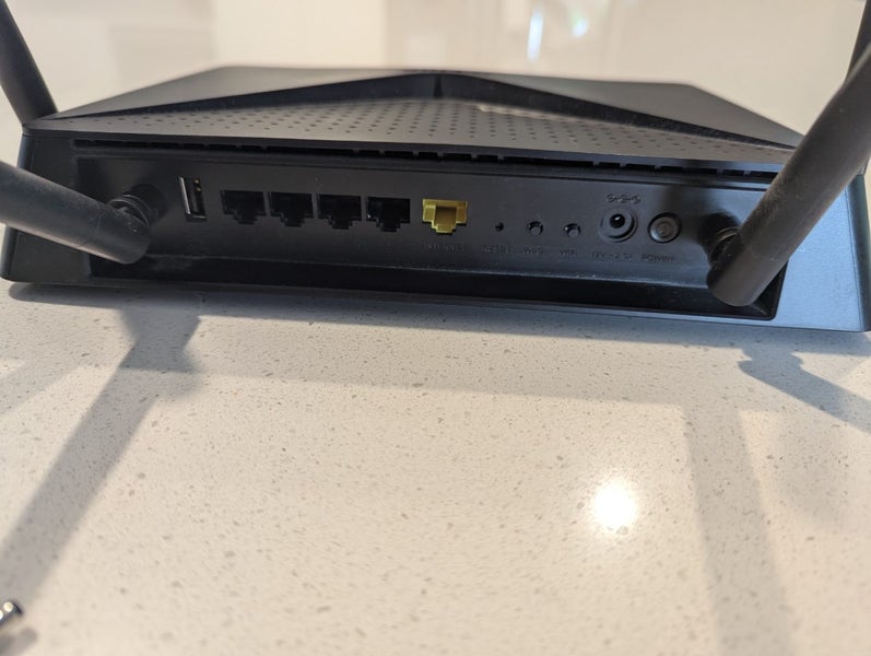 D-Link AC2600 MU-MIMO Wi-Fi Gigabit Router DIR-882 Carousel 2