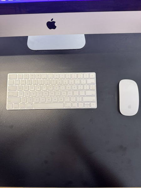 iMac 27" Late 2015- 500gb SSd- 4ghz i7 Chip Carousel 4