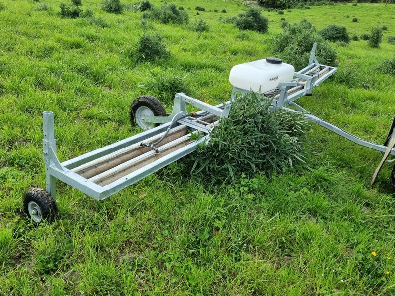REDBACK 4.8m Weedwiper $6700 + GST Carousel 1