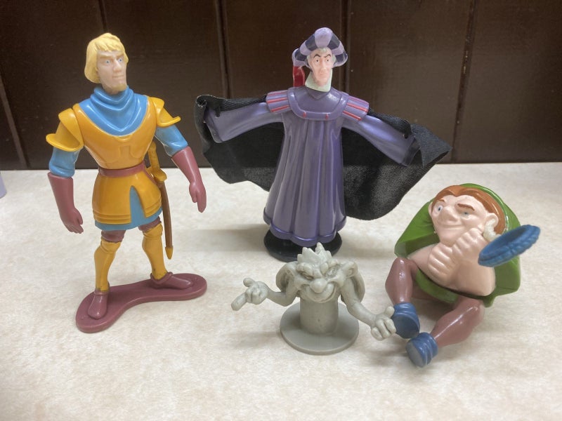1996 McDonald's Hunchback of Notre Dame Assortment Carousel 1