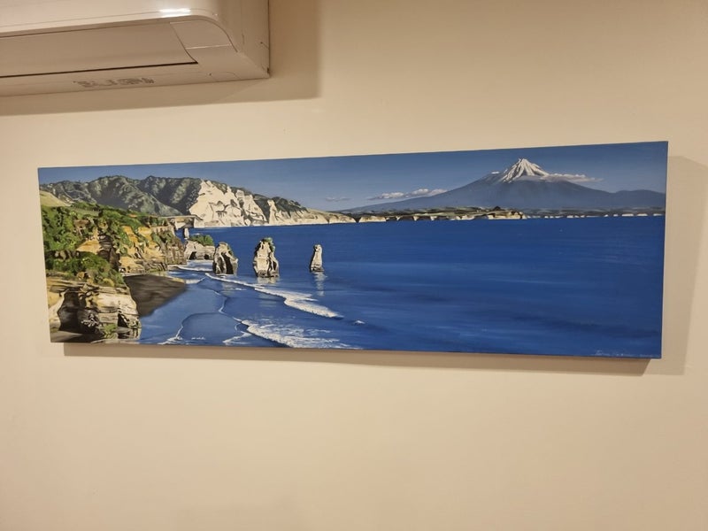 Isaac Peterson - Three Sisters Taranaki Carousel 1