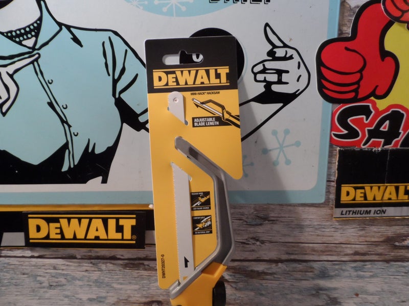 DEWALT DWHT20327-0 Adjustable 300mm Mini Hacksaw Carousel 7