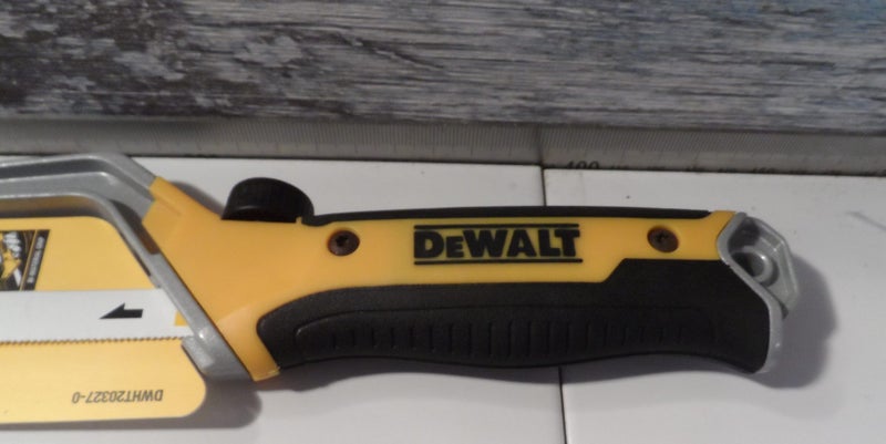 DEWALT DWHT20327-0 Adjustable 300mm Mini Hacksaw Carousel 2