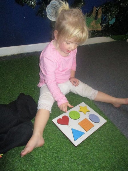 Wooden Puzzle - Ahua/Shapes - **NEW NZ made** Carousel 2