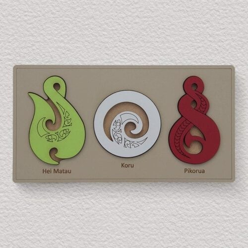 Wooden Puzzle - Taonga - **NEW NZ made** Carousel 1