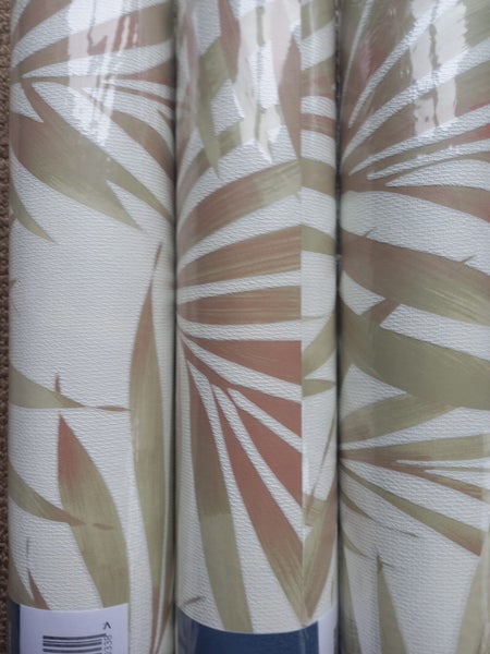 Wallpaper. Elegant Leaves - Sand. 3 roll bundle Carousel 2