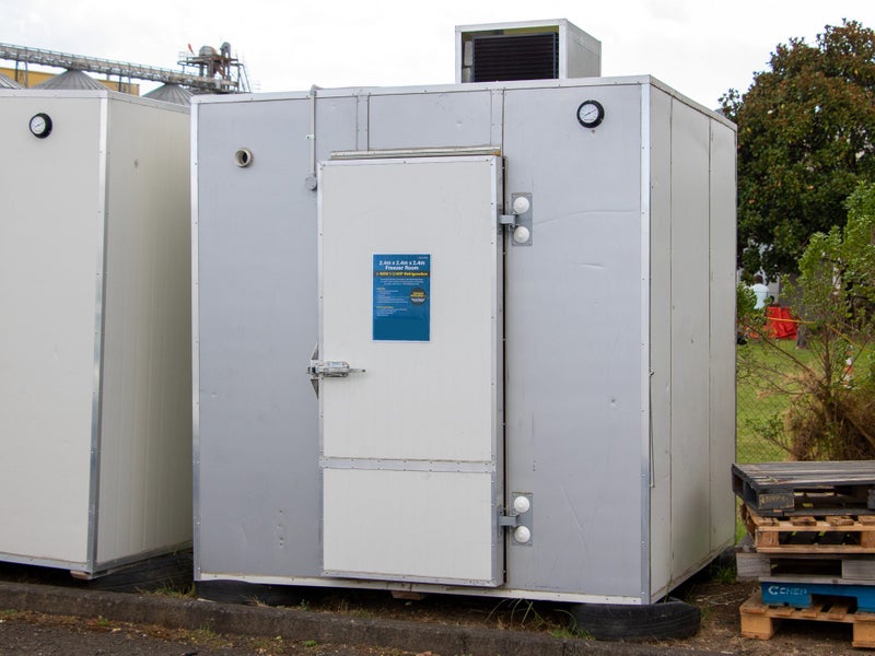 2.4m x 2.4m Freezer Room with NEW 1.25 HP Refrigeration Carousel 1