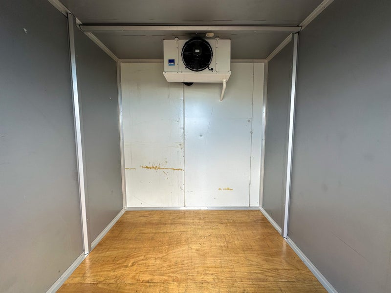 2.4m x 2.4m Freezer Room with NEW 1.25 HP Refrigeration Carousel 7