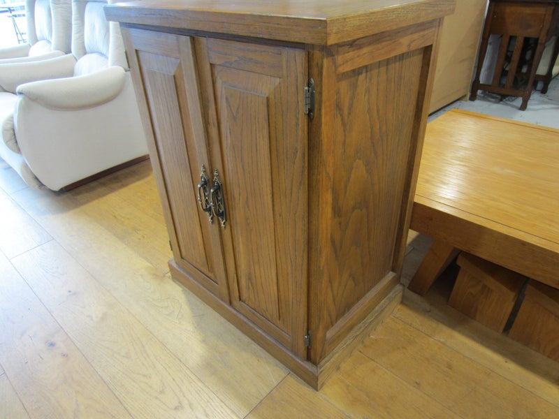 Oak Stereo Cabinet Carousel 2