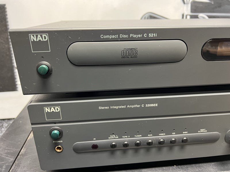 Vintage NAD - Cd & Amplifier combo Carousel 2