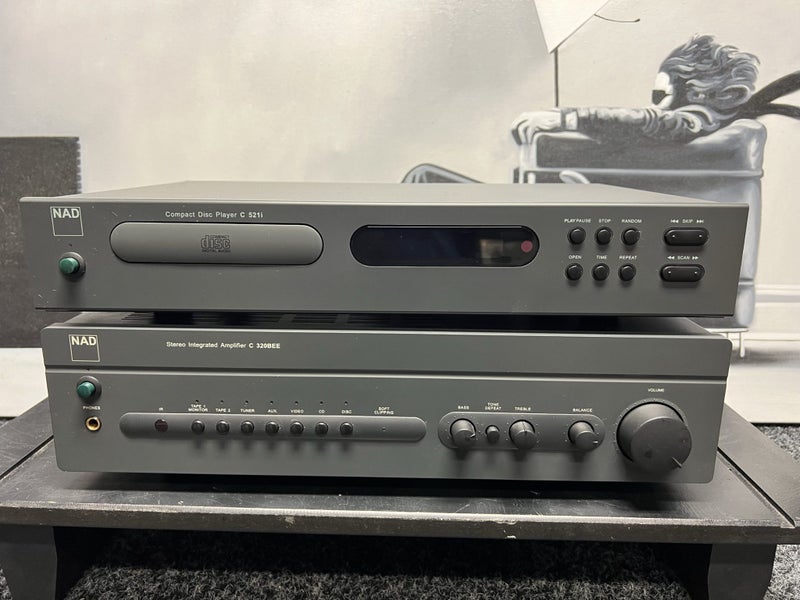 Vintage NAD - Cd & Amplifier combo Carousel 1