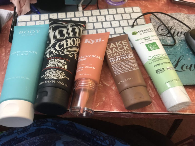 BULK HAIR CARE/SKINCARE Carousel 1