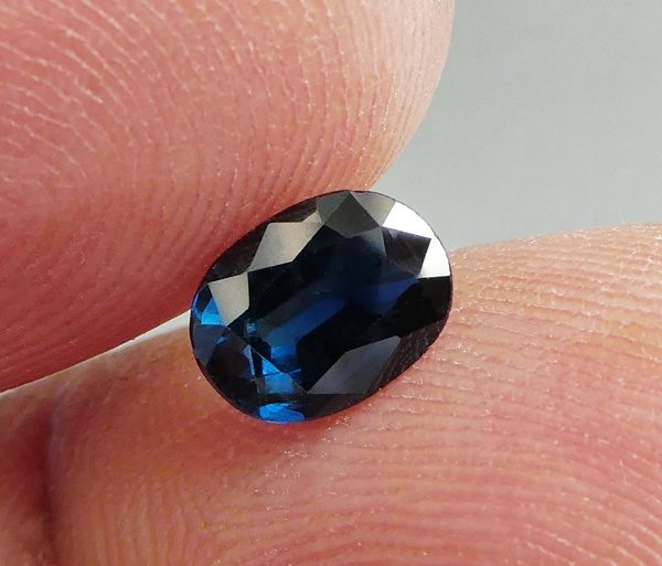 1.02CT SPLENDID OVAL CUT 100% NATURAL DEEP BLUE SAPPHIRE Carousel 2