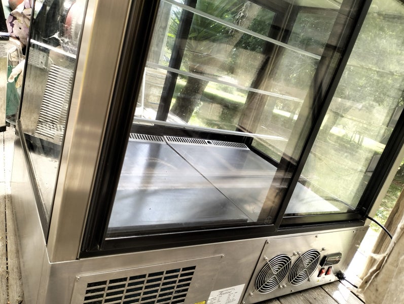 Festive bench top chiller fridge NZ Made Carousel 3