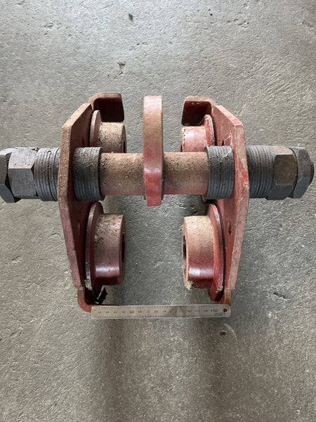 Girder trolley Carousel 2