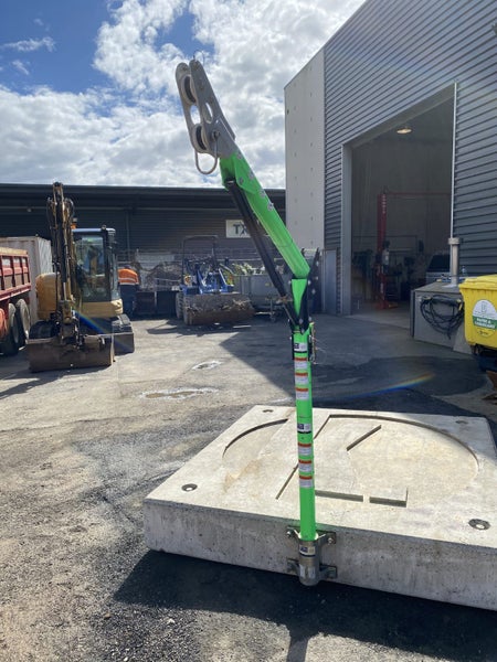 3m DBI-Sala Davit Carousel 2