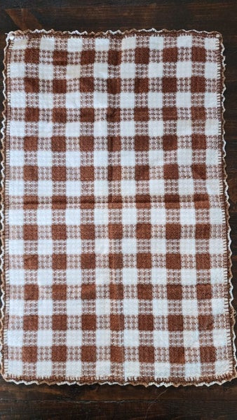 ~" Gingham Style Crocheted Vintage Tea Towel "~ Carousel 5