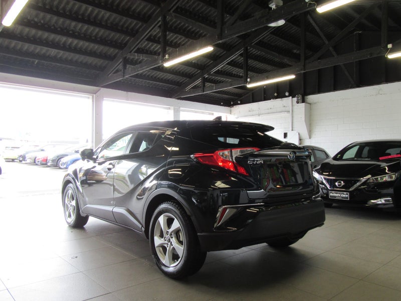 2017 Toyota C-HR HYBRID SUPER LOW 40KMS SALE!!!64317399374849114